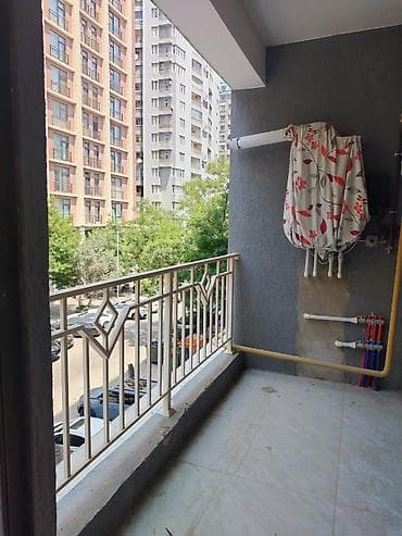 qaraba: 3 otaqlı, Yeni tikili, 105 kv. m — 4