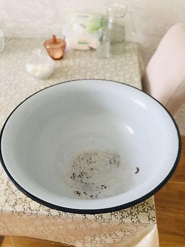 Leyenler satilir meclislerde istifade etmek olar 3 bir yerde 20 man