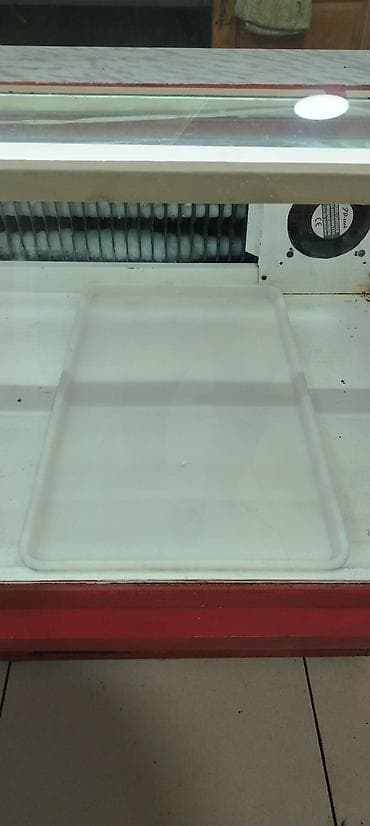 vitirin: Soyuduculu vitrin: - 7 plastmas Podnos HƏDIYYƏ🎁 - Ișıqlandirilması — 7