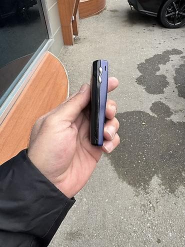 nokia 2010: Nokia 1, 2 GB, rəng - Göy, Düyməli — 8