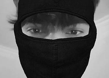 profil üçün masin şekilleri: Məhsul: Oyun temalı divar plakatları və mobil/PC ekran fonları paketi — 3