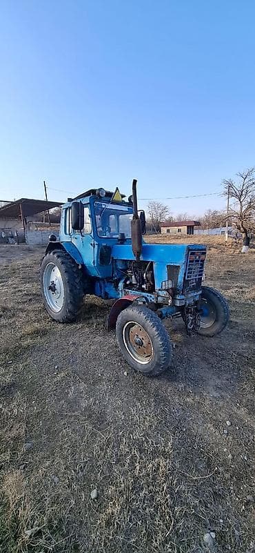 tarsofka masin ucun: MTZ 80.1 traktor Mator karobqa qaydasnda qiyməti razllaşma yolu ilə — 1