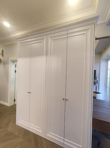 детский шкаф: Klassik üslubda hazırlanmış mətbəx mebeli və qonaq-giriş dolabı - — 4