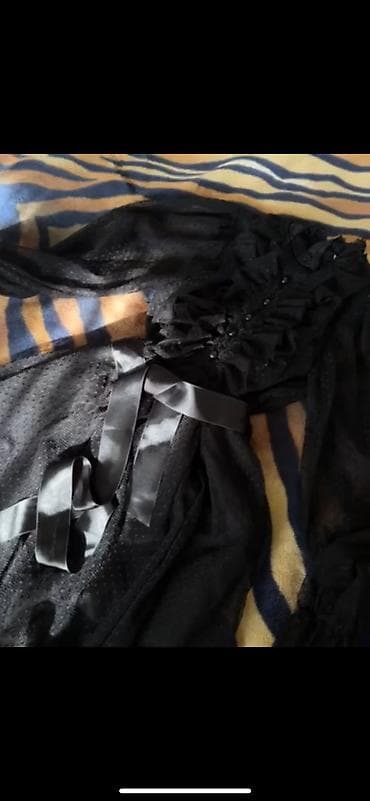 Digər baş geyimləri: İnce dantelli detalları ile zərif və göz qamaşdırıcı dizayn. Bədəni — 1