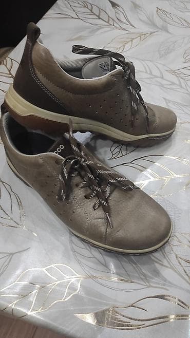 Qadın geyimləri: ECCO kişi ayaqqabısı - Model: sniker tipli bağlama (krujevoy) — 1