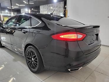 vito disk: Ford Fusion sedan – qara rəng, aerodinamik kuzov və idman üslublu — 7