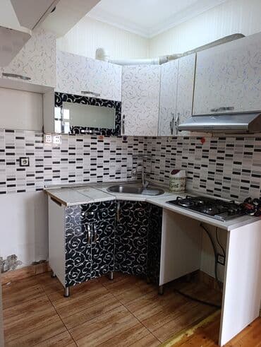 Qarajlar: Mənzil Masazır qəsəbəsi Qurtuluş 93 kompleksində 6 mərtəbəli binanın — 5