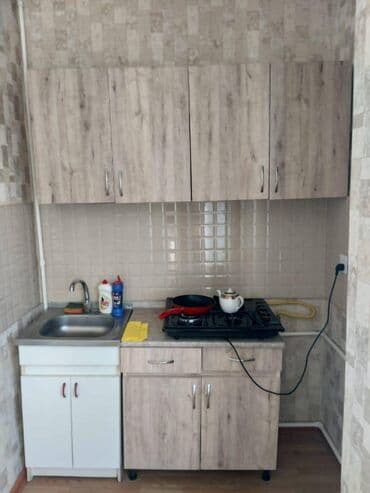 7 ci mikrorayon yeni tikili: Nərimanovda Heydər Əliyev mərkəzinin yanında 9 mərtəbəli binanın 4-cü — 5