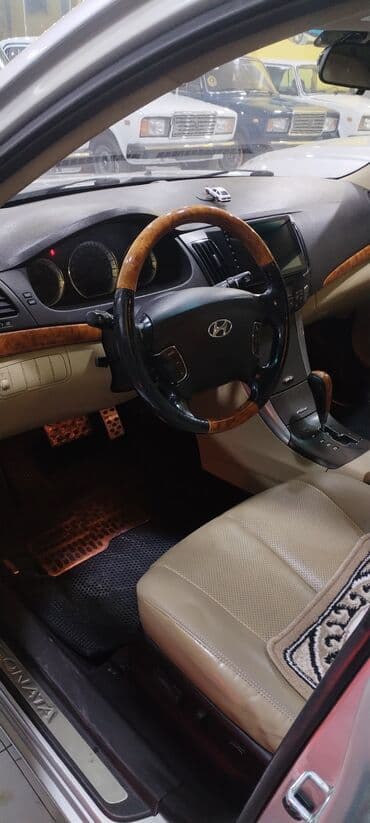 mono rul: Hyundai Sonata – gümüşü rəngdə sedan. Texniki xüsusiyyət və — 7