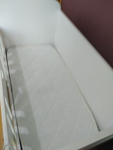 oglan ucun hediyeler: Oğlan və qız üçün, İşlənmiş, Dördbucaq, Beşik, Dəstsiz, Matras ilə, Yellənmə mexanizm ilə — 2