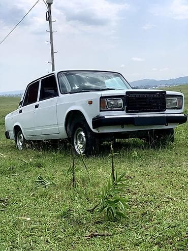 динамо ваз 2107: VAZ 2107, ağ rəng, 4 qapılı sedan. Maşın otur sür maşındı 2006 1.7 — 1