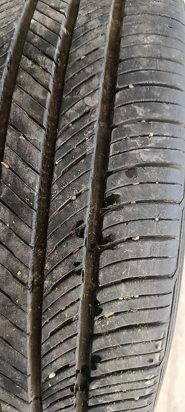 avto aksesuari: 245.45.19 kumho 4 fəsil 2 ədəd yaxşı vəziyyətdədir. şəkildə göründüyü — 2