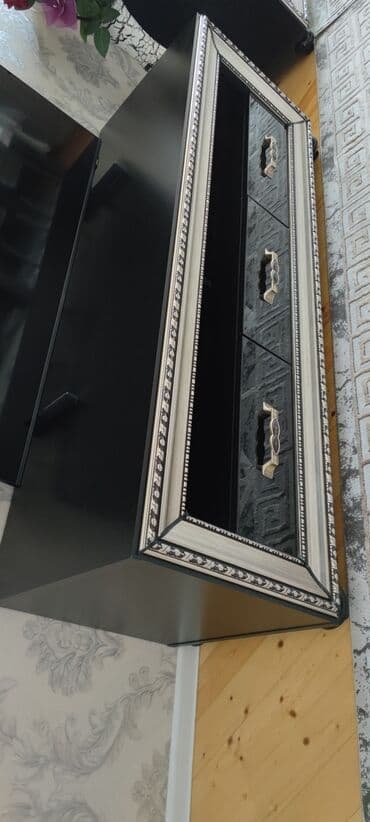 эмбавуд диваны: Tv altlığı Sumqayıt şəhərində Embawood şirkətinin yaxşı vəziyyətdədir — 6