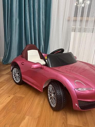 Uşaq üçün elektrikli maşın – iri ölçülü, parlaq çəhrayı rəngdə — 1