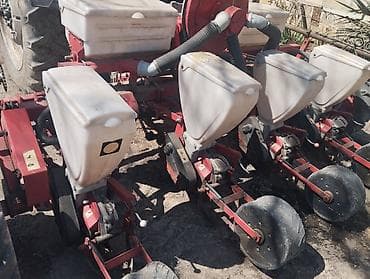 disk qabi: Pnevmatik səpici – sıraarası əkin üçün - Aqreqat tipı: traktorla — 2