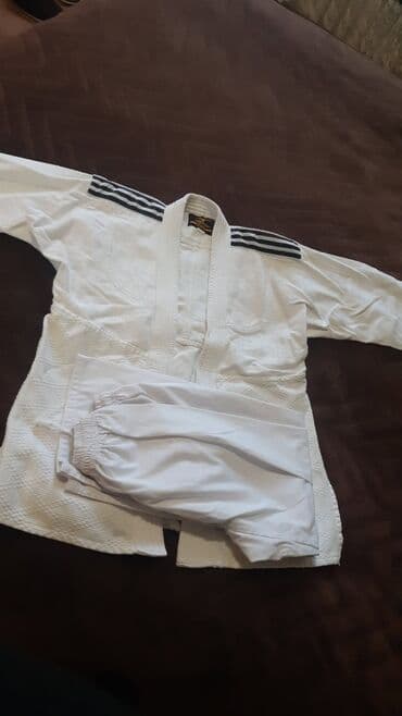 İdman dəstləri: Cüdo geyimi (kimono) dəsti - Rəng: ağ - Komplekt: üst (gi) və şalvar — 1