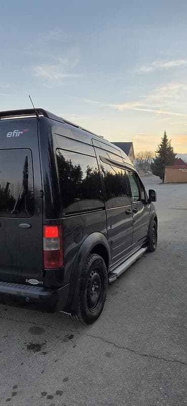 kia satisi: Ford Tourneo Connect: 1.8 l | 2008 il 362000 km Van body type — 5