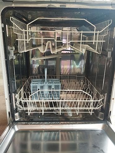 xbox x series: Qabyuyan maşın Indesit, Tam qabaritli (60 sm.), Ayrıca dayanan — 2