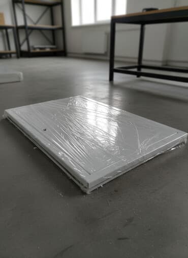 Ağ rəngli metal texniki qutu/lyuk qapağı - Material: toz boya ilə