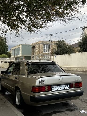 turbo az c class: Mercedes-Benz 190: 2 l | 1991 il Sedan — 2