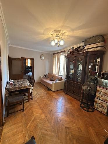 4 otaqli evler: Bakı, Yasamal, 3 otaqlı, Köhnə tikili, m. İnşaatçılar, 55 kv. m — 3