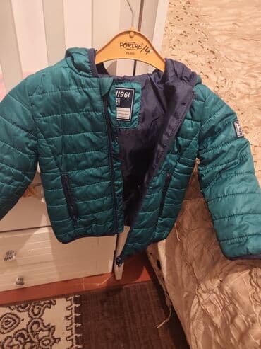 qız uşağı üçün hədiyyələr: Uşaq üçün qış gödəkçələri dəsti 1) Yaşıl-navi rəngdə yüngül şişmə — 1