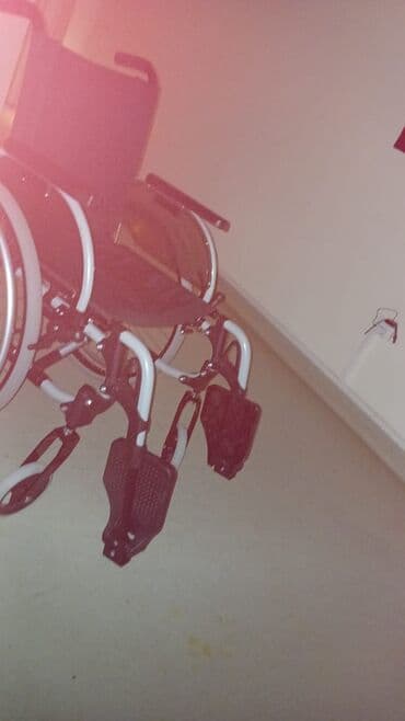 lupa lampa: Təzə əlil arabası 150m — 3