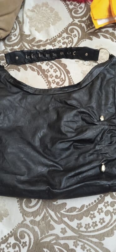 Teze,10 man,böyük tutumlu,içine çox yük olur