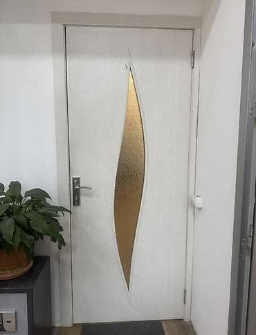 İşlənmiş Otaq qapısı 90x210 sm Çərçivə ilə, Zəmanətli, Ödənişli çatdırılma