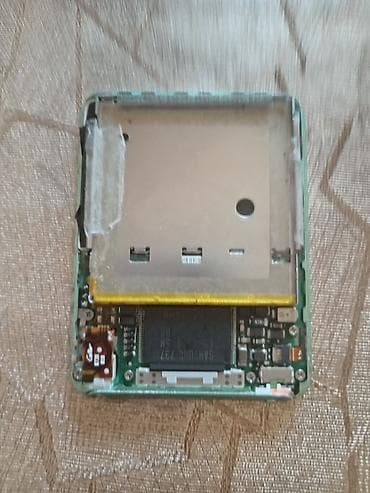 qulaq: Məhsul: Apple iPod nano (3‑cü nəsil), yaşıl rəng 8 gb+kabel +qulaqcıq — 10