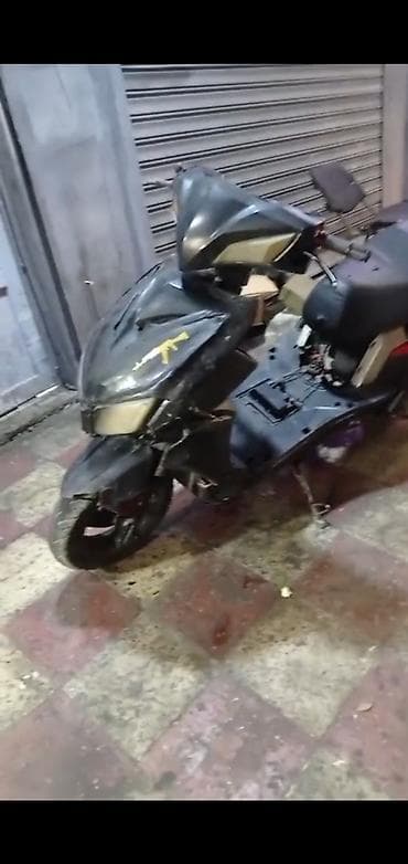moped: Moon brand 125 sm3 — 2