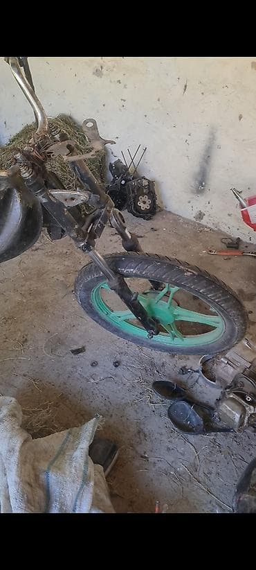 disk satilir: DIQQED. ELANI. OXU. MOTO zapçast kimi satılır yıgmaqda olar 150 — 2