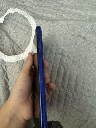 işdəmiş telfon: Redmi 8, 32 GB, rəng - Göy, Qırıq — 3