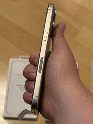 212 nomre: IPhone 15 Pro Max, 256 GB, Natural Titanium — 8