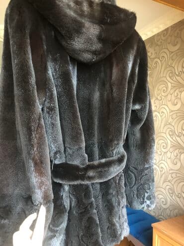 türk istehsalı olan qadın şubaları: Strijenniy kapuşonlu (qara briliant) norka(eteyi qollari kemeri — 3