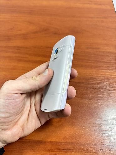 4g wifi modem: Nokia X, < 2 GB Memory Capacity, rəng - Ağ, Düyməli — 3