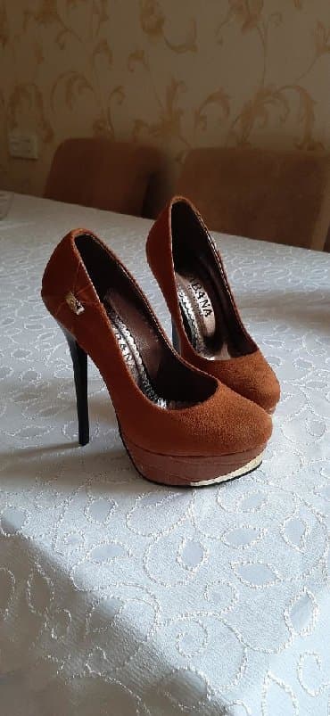 Tuflilər, Ölçü: 35, rəng - Qəhvəyi, Yeni