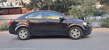 disklər 13: Chevrolet Aveo: 1.4 l | 2012 il 96482 km Sedan — 9