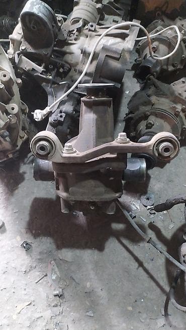 Mitsubishi Airtrek üçün arxa most var başqa ehtiyat hissələri də var