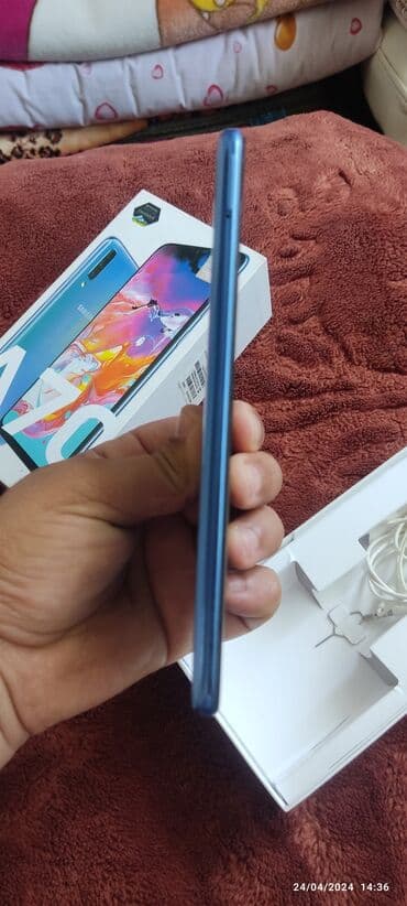 samsung a70 orjinal ekran: Samsung Galaxy A70, 128 ГБ, цвет - Голубой, Две SIM карты — 4