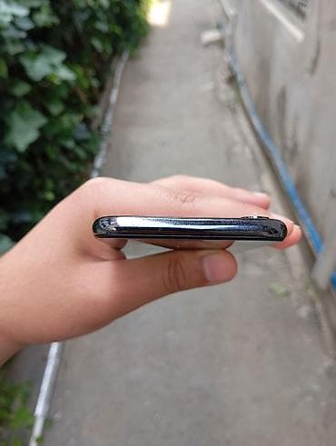 apple iphone: IPhone X, 64 GB, Qara, Simsiz şarj — 4