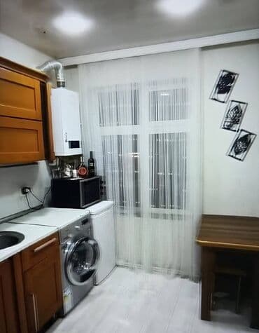 аренда квартир посуточно в баку: Şəhərin mərkəzində 28 Moll, Milli bankMilli Konservatoriya 7 — 5