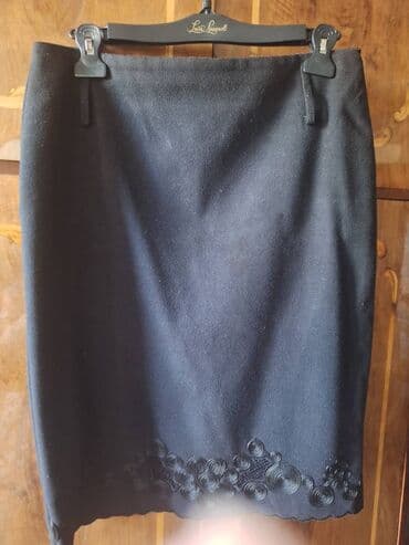 баку седерек шубы: Qalin qiş uçun etek;52 razmerdi,dizden aşaqidir,klassik stipde — 1