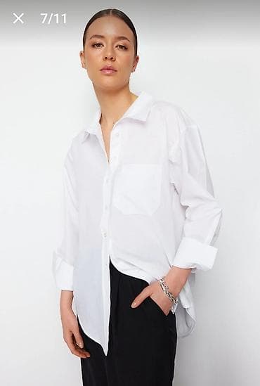 prada eynək: Ağ oversize qadın köynəyi - Klassik düz yaxalıq və qabaqda düyməli — 3