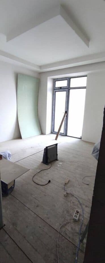 xacmazda tecili satilan evler: 2 otaqlı, Yeni tikili, m. İnşaatçılar, 110 kv. m — 3