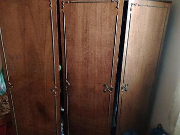 taxta şkaf: 3 qapılı, Qəhvəyi, Taxta, Açılan, Düz dolab — 3