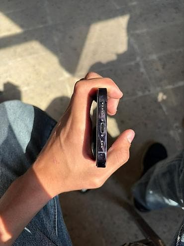 iphone 11 pro white: IPhone 14 Pro, Face ID — 3