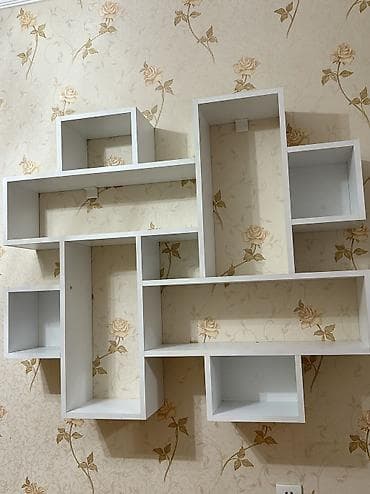 divar dolabı: Tecili satilir. Her biri temiz seliqeli qalib masa stolundan basqa — 3