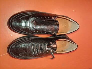 i̇sti kişi cemperləri: Məhsul: kişi üçün gündəlik/klassik üslubda ayaqqabı Brend/işarə: AKG — 5