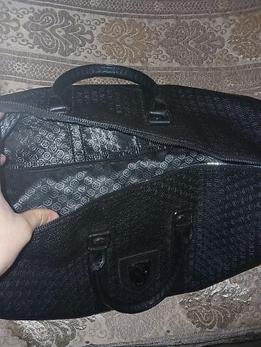 Velosiped aksesuarları: Philipp Plein
 Türkiyədən şəxsən özüm almışam — 2